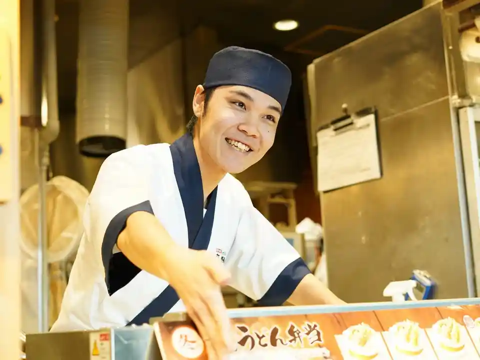 丸亀製麺富士厚原店の丸亀製麺スタッフ｜忙しくても働きやすい