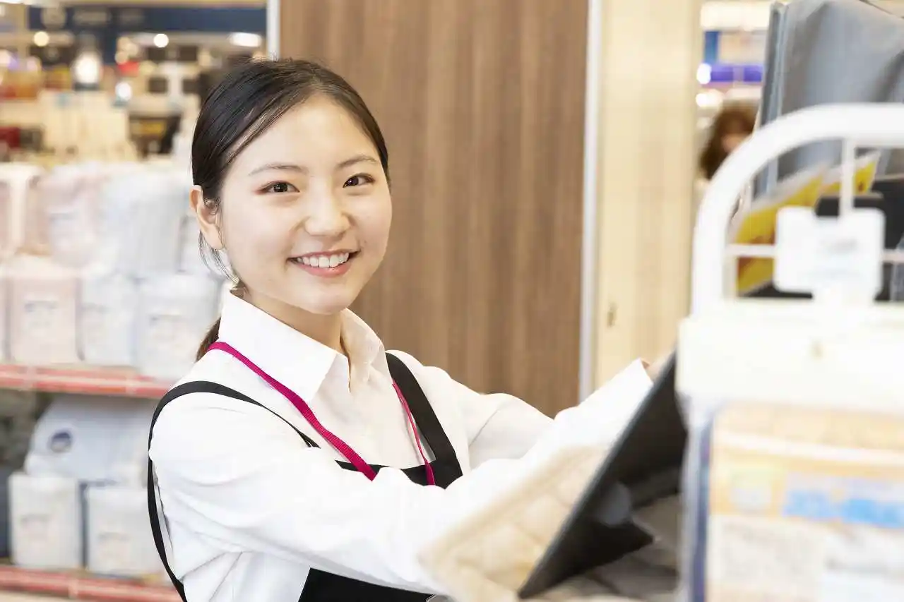https://aeonretail-pa.saiyo-job.jp/dsaiyo/i5mc/m_images/show/02/A0003450/286077/ts/1754967011/image.jpg