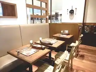 https://giraud.saiyo-job.jp/csaiyo/bfr9/m_images/show/02/0710RS/ts/1744337734/image.jpg