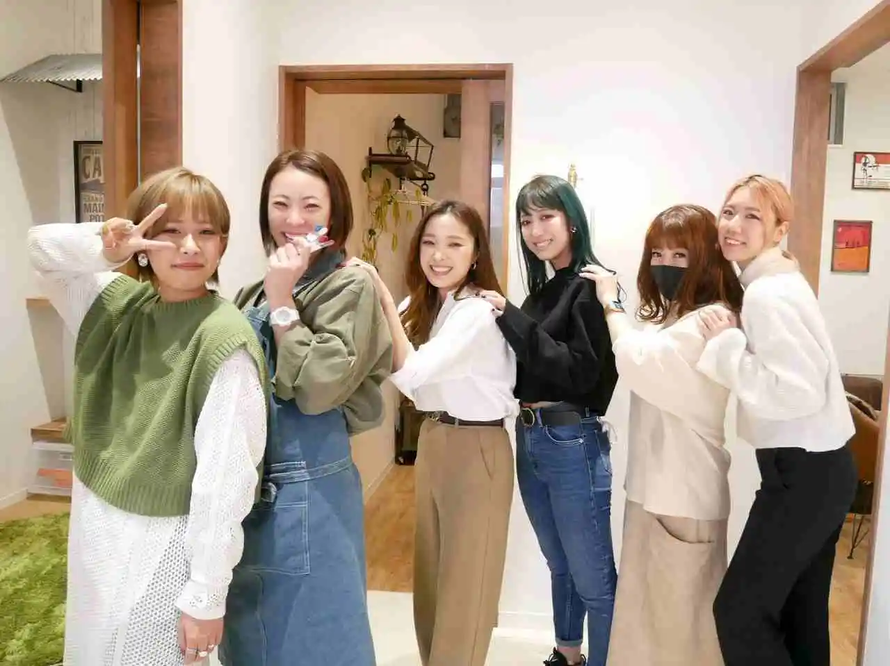 https://hairmake-earth.saiyo-job.jp/csaiyo/p5my/m_images/show/02/235/5713/ts/1678070961/image.jpg