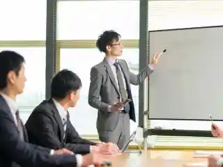 https://ky-group.saiyo-job.jp/csaiyo/nn5d/m_images/show/02/K001/707/ts/1743039680/image.jpg