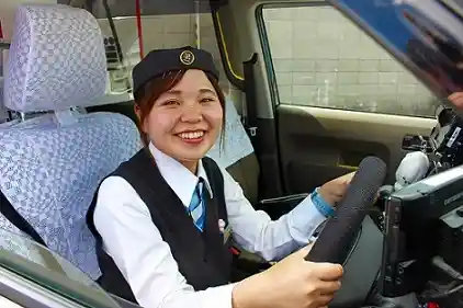 https://no1-taxi.saiyo-job.jp/csaiyo/t4kw/m_images/show/02/B207/368/ts/1744159396/image.jpg