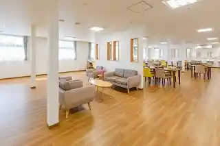 https://recruitment.yasashiite.com/dsaiyo/4hdx/m_images/show/02/YS0001779/10981/ts/1748900909/image.jpg