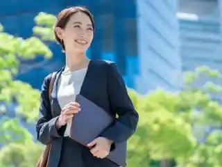 https://sompo-hs.saiyo-job.jp/dsaiyo/cvji/m_images/show/02/s00611/9939/ts/1724667176/image.jpg